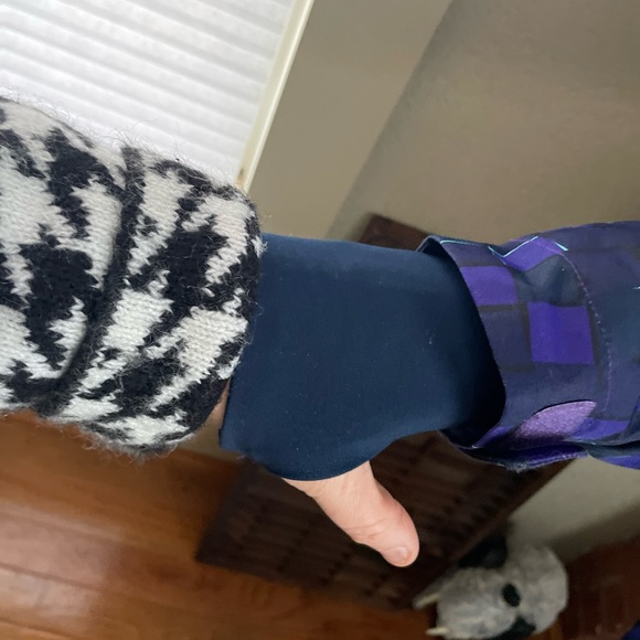 Columbia - Women’s Omni-Tech and Omni-Heat Jacket - EUC - Picture 8 of 16